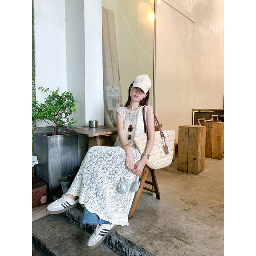 <曾小咸推荐>两穿镂空罩衫针织背心连衣裙 商品图2