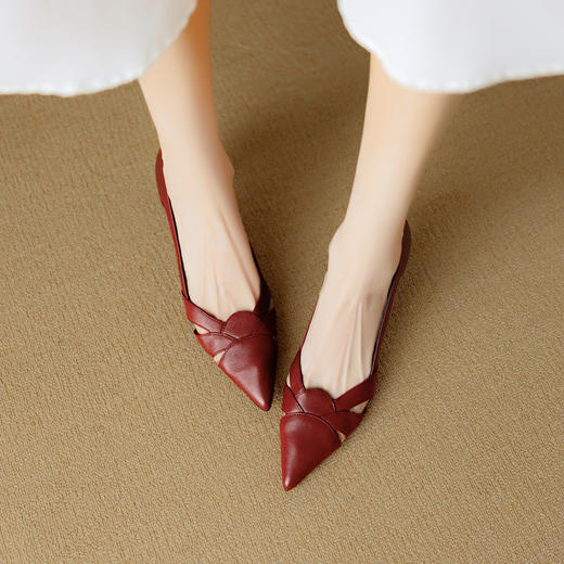 【预售5天】法式羊皮镂空单鞋女夏季新款尖头真皮高跟凉鞋DB&M6389 商品图2