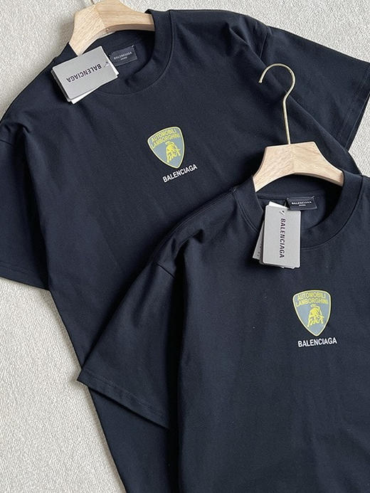 Balenciaga × Lamborghini 联名系列 男女短袖T恤。 商品图1
