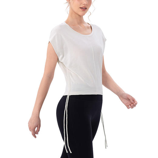 跃牌【欲动春风】系列 新款瑜伽服上衣女侧腰收褶显瘦圆领运动短袖户外健身休闲t恤52254 商品图4