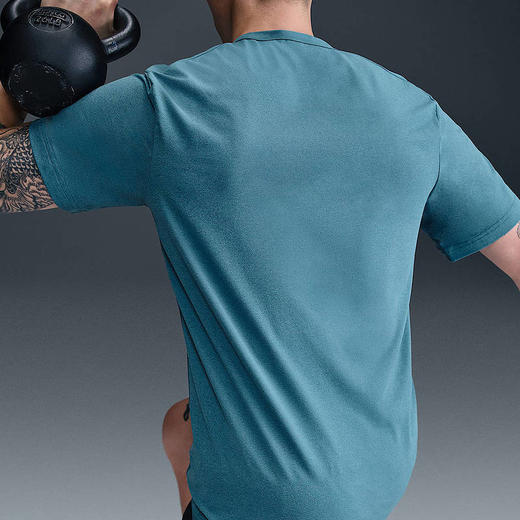 Nike/耐克男短袖夏新款HYVERSEDRIFIT速干透气T恤HQ7988 商品图2