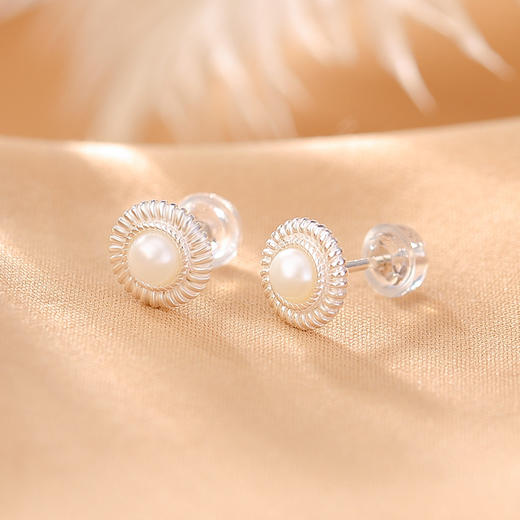 【小雏菊】S925纯银珍珠圆珠简约耳钉【CW-ED03282】 商品图1