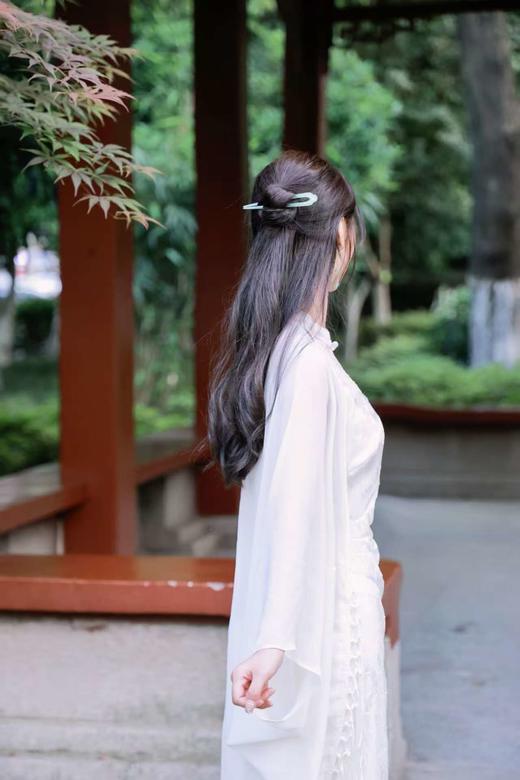 【辞晚】薄纱大气典雅防晒透气流苏精致披肩 商品图2