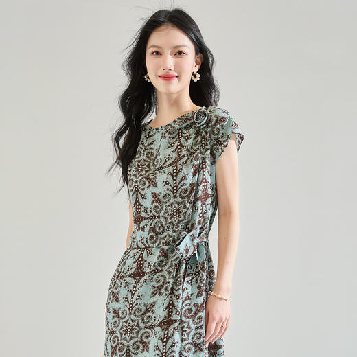 25夏季新款法式气质碎花印花收腰连衣裙设计感轻奢独特长裙！ 商品图2
