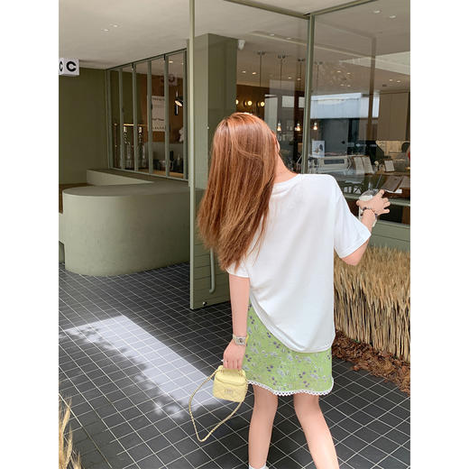 <曾小咸推荐>夏季新款设计感绿色碎花半身裙 商品图4