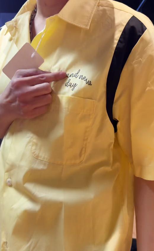 小众设计款休闲简约短袖外套 商品图3