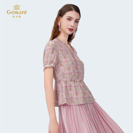 乔万尼2025夏季新品100%真丝V领木耳边收腰显瘦碎花上衣ED2C529 商品图2