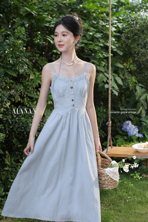 【6折秒杀】鹿向南「夏日蓝风铃」蓝色吊带连衣裙夏季新款时尚气质显瘦长裙女L56223 商品图5