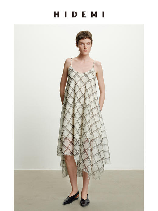 HIDEMI “我们做印花”原创手绘格纹清透薄纱缎设计感两件式防走光吊带连衣裙 商品图5