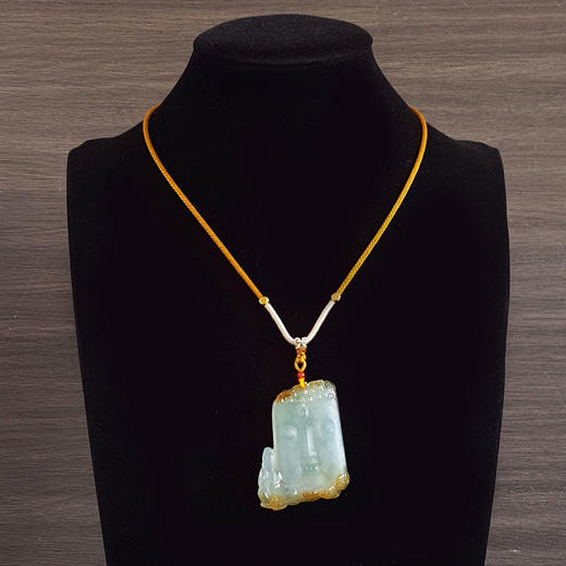 【天然正品】天然精品细腻无纹裂冰种观音无事牌黄翡吊坠中性080425AH44现售价：3880 商品图12