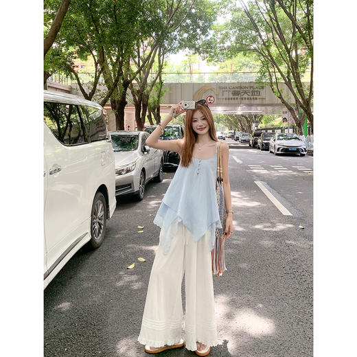 <曾小咸推荐>韩系浅色系不规则设计吊带背心 商品图3