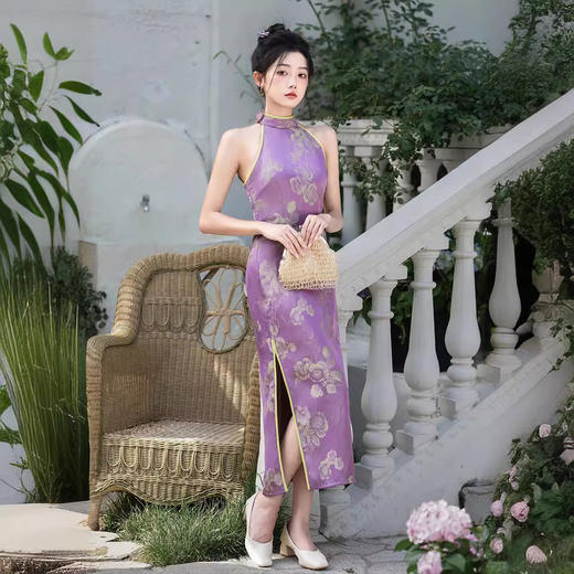 改良日常挂脖新中式，长款修身露锁骨国风旗袍XL24136 商品图0