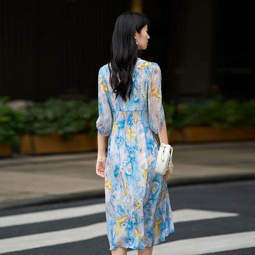 丁摩  春夏新品女装优雅大方套头收腰蝴蝶印花真丝连衣裙5ZF-90501 商品图3