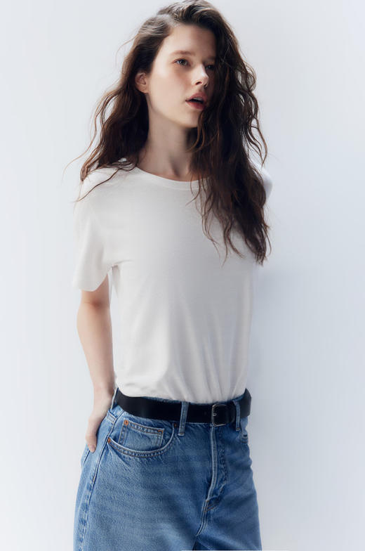 官网590！F家轻薄透气慵懒亚麻棉混纺短袖女 简约宽松显瘦圆领T恤居家打底上衣 商品图1