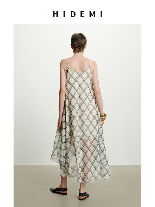 HIDEMI “我们做印花”原创手绘格纹清透薄纱缎设计感两件式防走光吊带连衣裙 商品图6