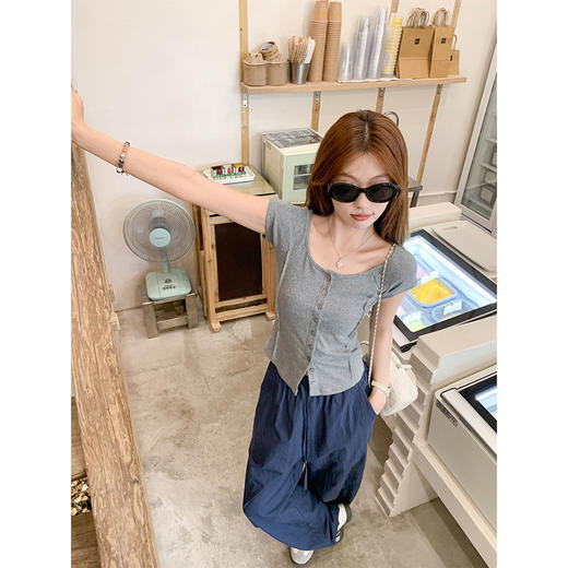 【110元任选2件】最后一波现货！ 灰色正肩短袖T 商品图5