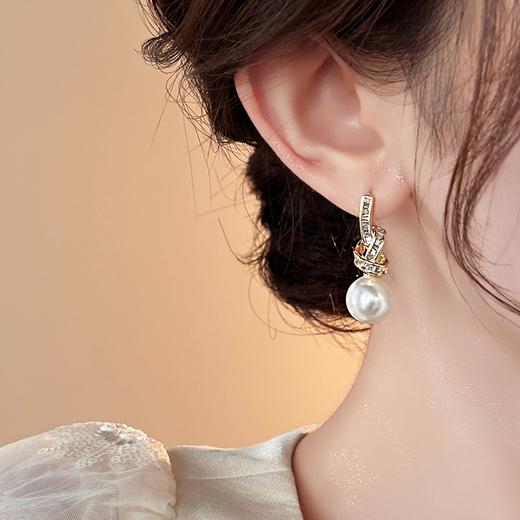 雀说 轻奢微镶锆石打结珍珠耳坠s925银针SEH1801 商品图2