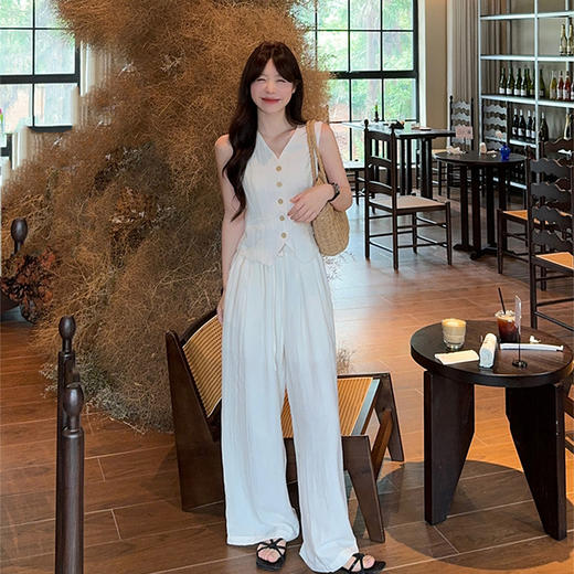 西遇法式气质套装女春夏新款V领无袖背心宽松阔腿裤两件套SS150320 商品图1