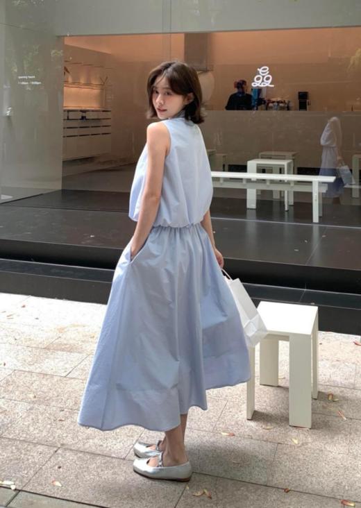 👏【乔欣同款】今夏C位套装已就位❗️官网1400+ ❗️【AUChris淡蓝色立体书页花苞无袖背心半裙套装53580👍】 😍尽显浪漫随性~活力十足 商品图4