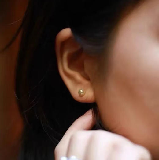 教师节推荐 5mm akoya海外进口小耳钉 正圆基本无暇 ji强光 纯银针 商品图1