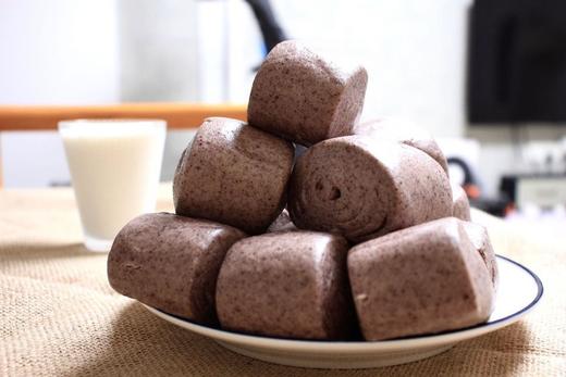 💥29.9💰到手3袋约60个【路满仓 山药黑米馒头】减脂期轻松炫主食😍麦香浓郁🌾柔韧紧实有嚼劲！ 💛配料只有小麦粉、山药粉、黑米面、酵母、生活饮用水 商品图1