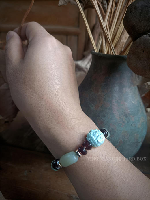 原创【风格～孤品手作】绿松石血珀手链 | 非7日无理由退换货 商品图5