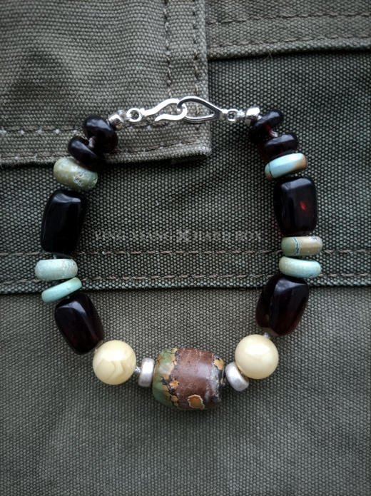 原创【风格～孤品手作】绿松石血珀蜜蜡手链｜非7日无理由退换货 商品图2