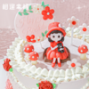 【甜心奇遇蛋糕】可爱的小红帽手抱着小熊，安静又甜美，仿佛在诉说着一段纯真的故事。周围点缀着娇艳的玫瑰，散发着浪漫的气息，还有那俏皮的蘑菇，宛如童话里的小精灵，增添了几分奇幻色彩（可选1/2磅) 商品缩略图1