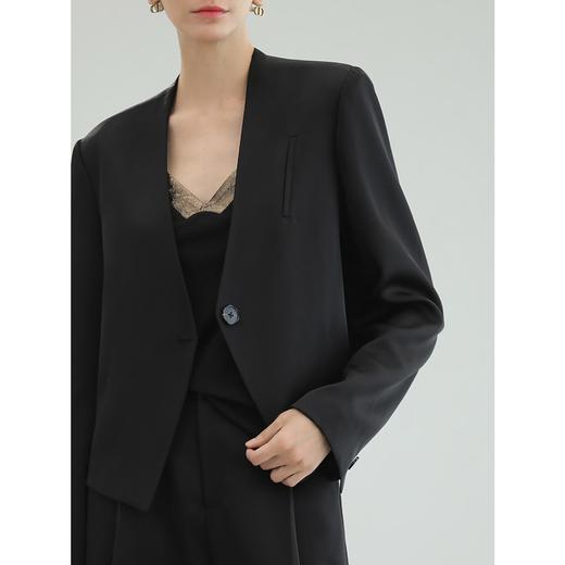 COCOBELLA极简风仿醋酸质感无领西装女通勤一粒扣外套SI0071 商品图2