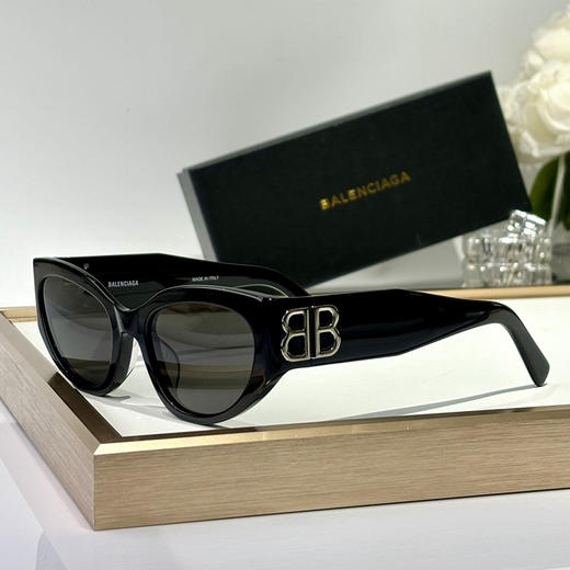 Balenciaga巴黎世家 镜腿Logo浮雕 回收醋酸酯 不规则形 太阳眼镜 B0324（AN） 商品图2