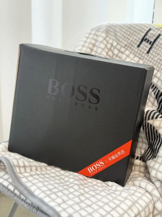 🔥【HUGO BOSS清仓捡漏·最后疯抢】某猫会员店关闭导致品牌方库存积压！现亏本清仓变现！🔥做梦价74.9元抢！上海久光、北京王府井等高档商场专柜同款在售!夏日万能空调盖毯，你的凉爽搭子！ 商品图3