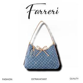 浅蓝色丹宁牛仔Carryall包包细节