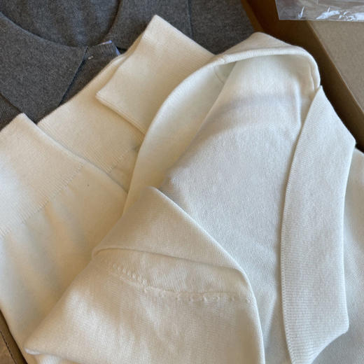 渠道货！！！掌柜自留推，miu系休闲拼接衬衫polo领针织短袖衫女款！ 商品图2