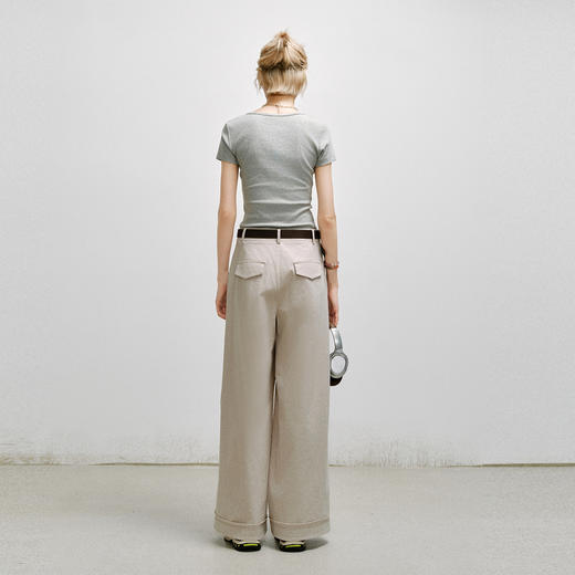 【商场同款】麦檬夏U型领修身显瘦T恤4G5201531 商品图4