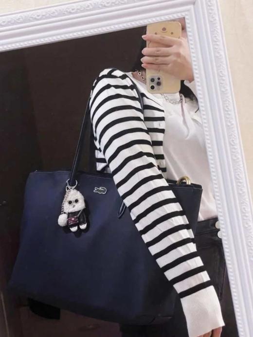 青岛订单！！ 四色发售！！ 随便出入专柜  Lacoste/法国鳄鱼女包时尚百搭肩背包购物袋单肩包托特包手提 鳄鱼托特包 商品图10