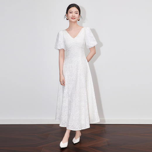 「高货wl」全新升级【铂金会员367/天猫489/差价122】(05629)洛诗琳法式重工镂空绣花连衣裙2025夏季泡泡袖优雅长裙 商品图0