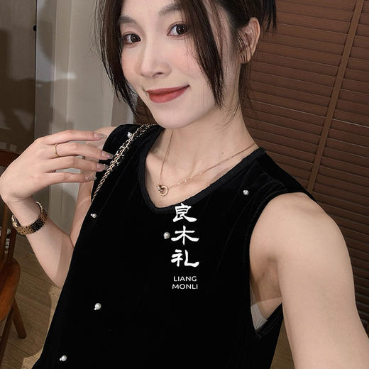 【不退不换】良木礼真丝丝绒上衣（2666） 商品图1