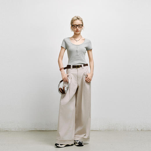 【商场同款】麦檬夏U型领修身显瘦T恤4G5201531 商品图1