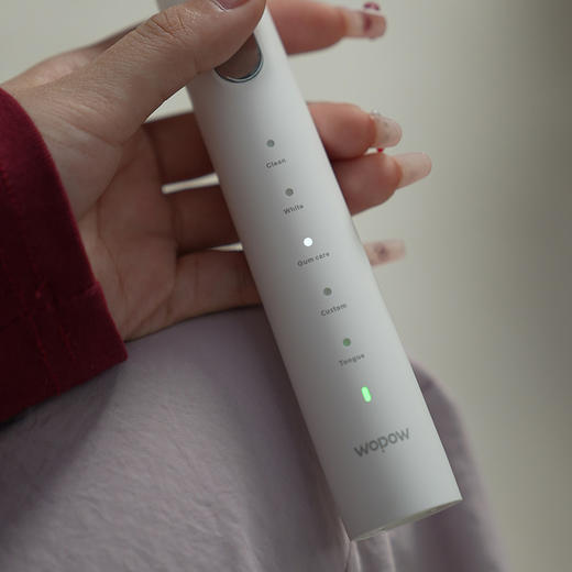 热卖中！！【15天无理由退】WOPOW沃品声波电动牙刷ET06 精美礼盒包装+2个原装杜邦刷头 商品图7