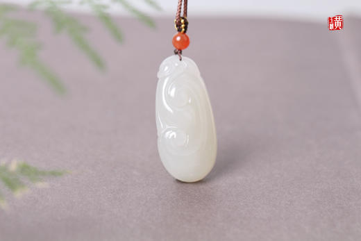 和田烟青玉【如意】吊坠 配精美挂绳 商品图3