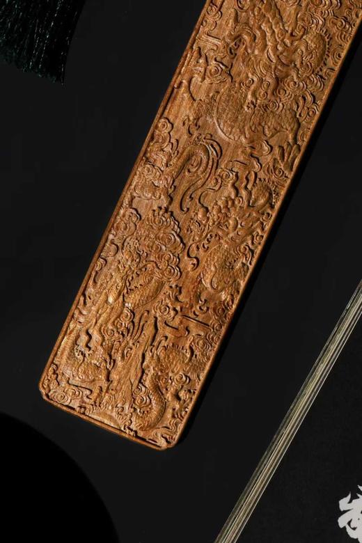 龙腾四海°澳洲檀香浮雕书签 商品图5