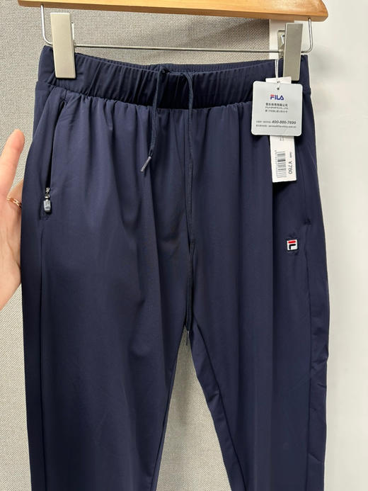 斐乐官网同步空气运动裤薄到怀疑人生 商品图5