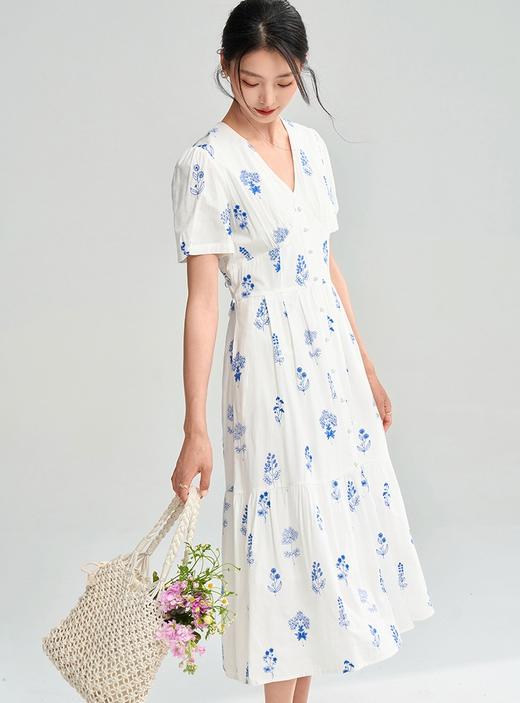 重工刺绣花朵薄棉透气法式简约V领收腰显瘦气质连衣裙 商品图0