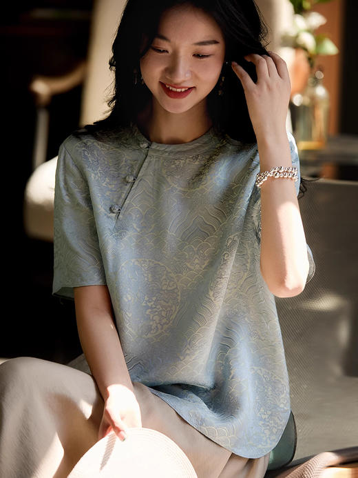 「 提花入墨，斜襟生韵 」新中式提花斜襟盘扣短袖 商品图3