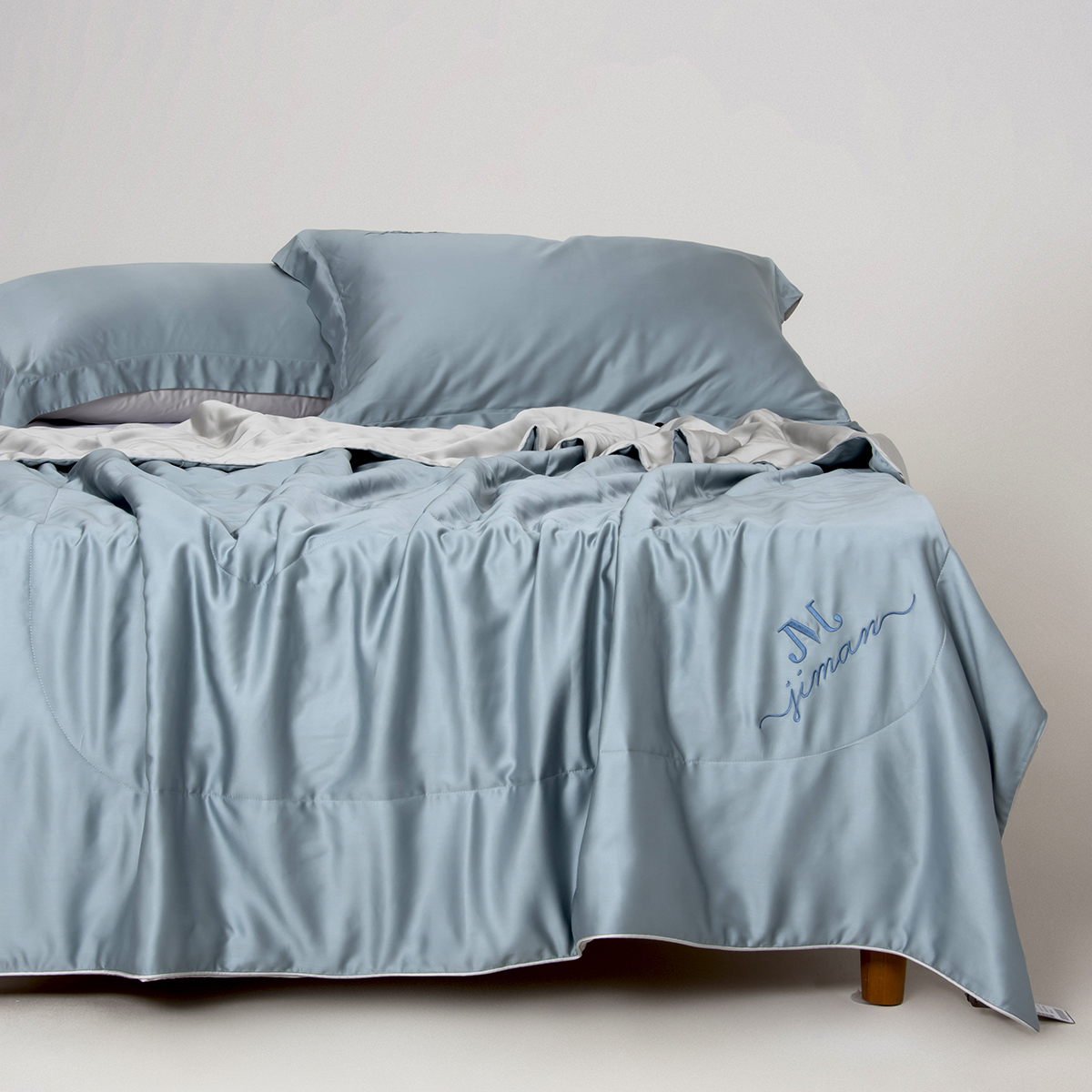 冰淇淋速凉被竹纤维凉感刺绣夏被双拼色裸感夏凉被