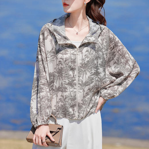 丁摩时尚连帽双绉真丝上衣女长袖新款轻薄款桑蚕丝防晒衣外套AL3011Z 商品图1