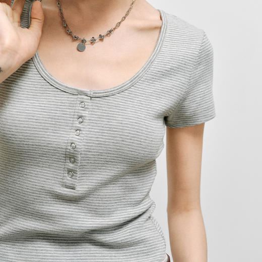 【商场同款】麦檬夏U型领修身显瘦T恤4G5201531 商品图2