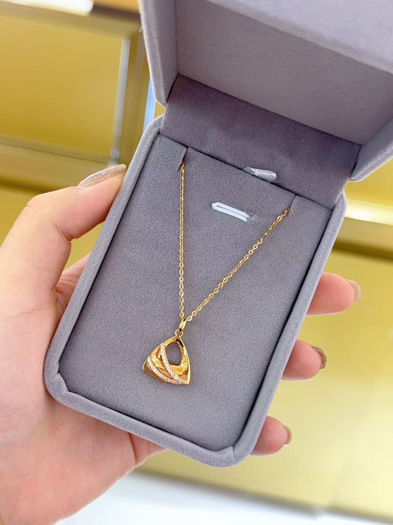 1F 东祥 18K金项链