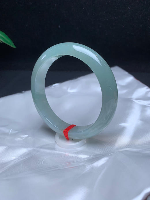 620314， 58.5晴底色手镯，整条带晴底色，底妆均匀干净 商品图2