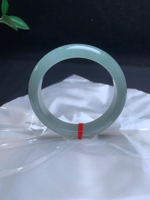 620314， 58.5晴底色手镯，整条带晴底色，底妆均匀干净 商品图1